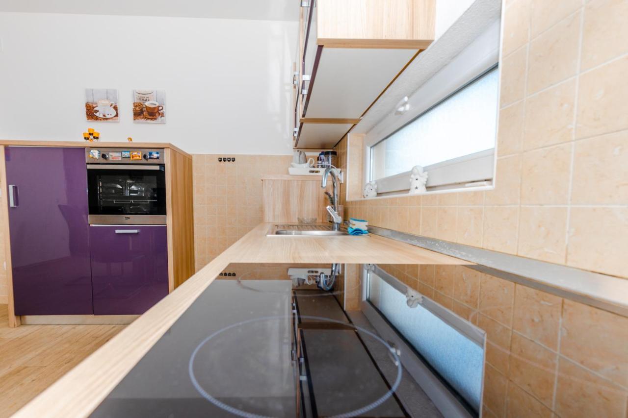 Spacious 2-Bedroom Apartment With Terrace And Parking Cavtat Exterior foto