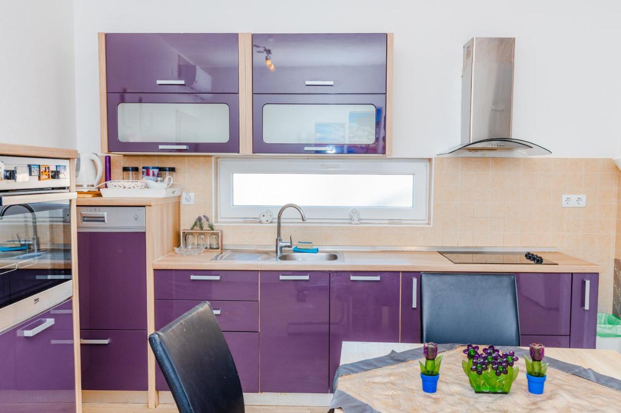Spacious 2-Bedroom Apartment With Terrace And Parking Cavtat Exterior foto